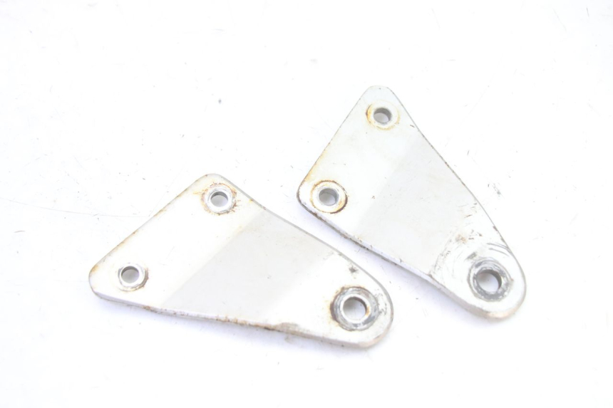 photo de HEADLIGHT BRACKET SUZUKI GS GSE 500 (2001 - 2003)