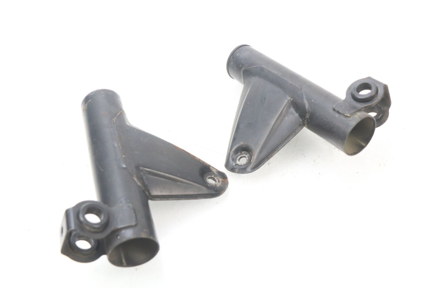 photo de HEADLIGHT BRACKET MOTOBECANE LT 125 (1970 - 1975)