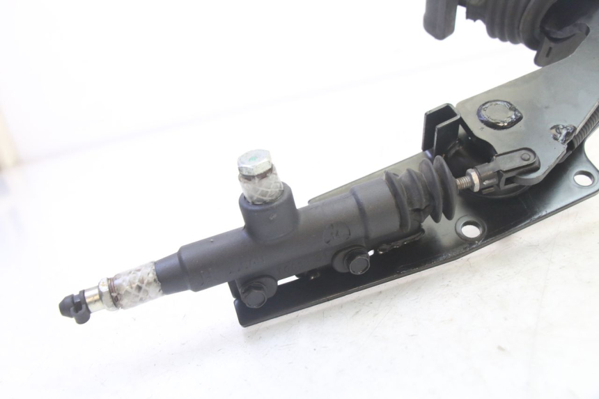 photo de BRAKE PEDAL QUADRO 4 4D 350 (2015 - 2018)