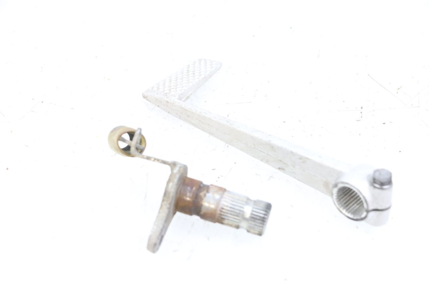 photo de BRAKE PEDAL YAMAHA FJR ABS 1300 (2006 - 2012) - Zoom on usage condition