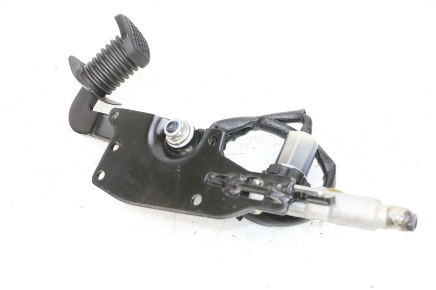 photo de BRAKE PEDAL PIAGGIO MP3 HPE 300 (2019 - 2026) - Alternative perspective