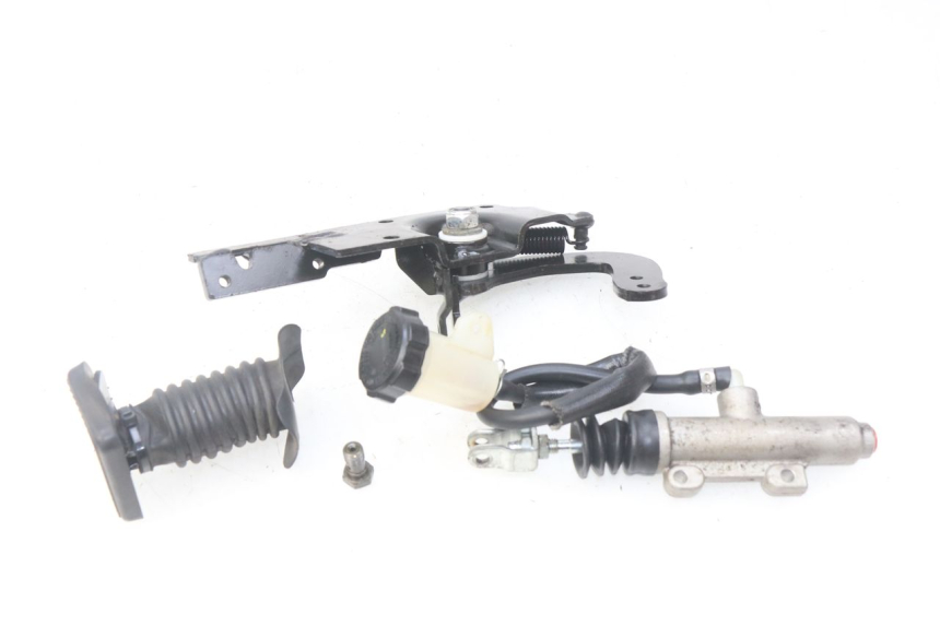 photo de BRAKE PEDAL PIAGGIO MP3 500 (2014 - 2016)