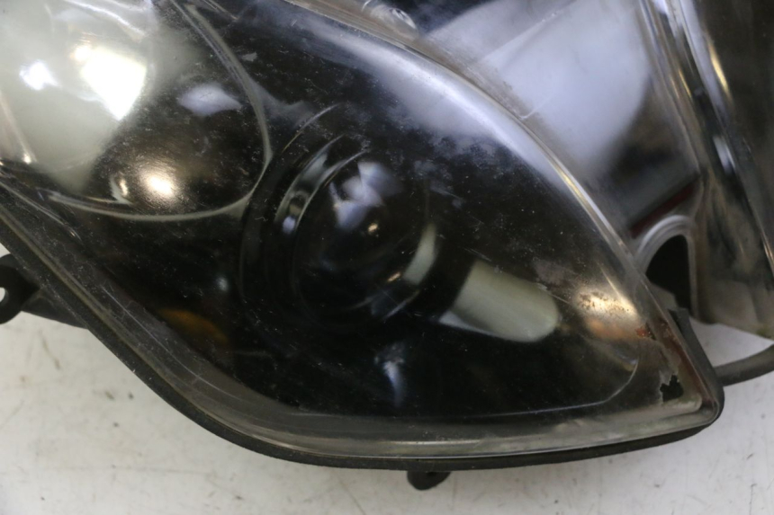 photo de FRONT HEADLIGHT QUADRO 4 4D 350 (2015 - 2018)