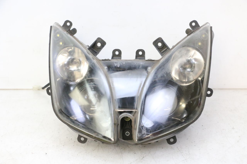 photo de FRONT HEADLIGHT QUADRO 4 4D 350 (2015 - 2018)