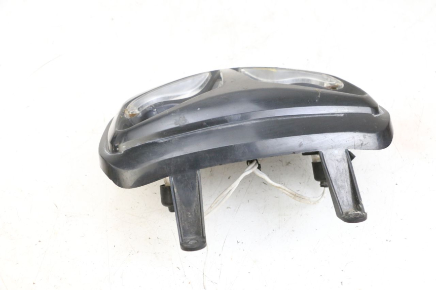 photo de FRONT HEADLIGHT MBK BOOSTER SPIRIT 50 (2004 - 2017) - Distinctive features