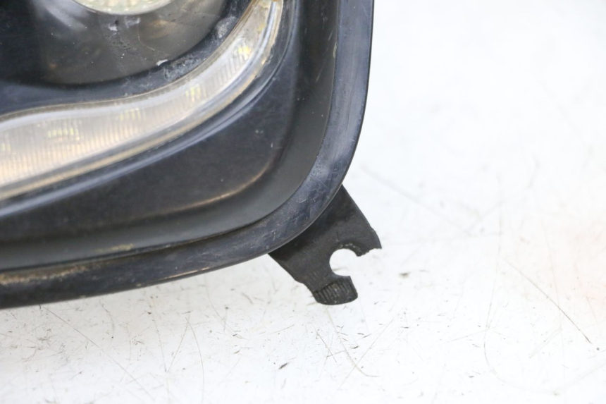 photo de FRONT HEADLIGHT MBK BOOSTER SPIRIT 50 (2004 - 2017) - High-resolution close-up