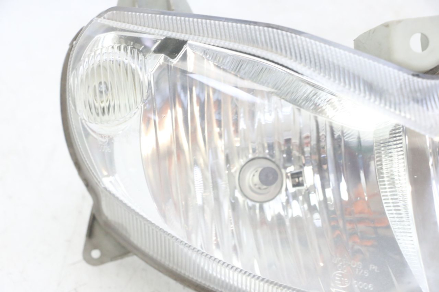 photo de FRONT HEADLIGHT SUZUKI BURGMAN 125 (2007 - 2014)