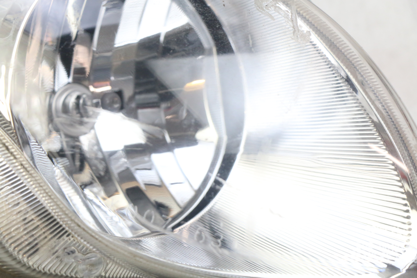 photo de RIGHT FRONT HEADLIGHT HONDA FJS SILVERWING SILVER WING 400 (2009 - 2016)