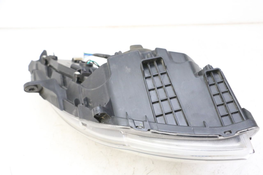 photo de RIGHT HEADLIGHT SYM JOYMAX 125 (2010 - 2017)
