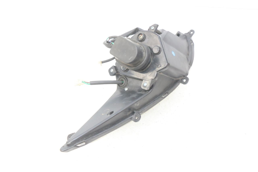 photo de RIGHT FRONT HEADLIGHT EUROCKA MATADOR 4T 50 (2010 - 2016)