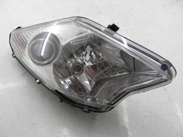 photo de RIGHT FRONT HEADLIGHT PEUGEOT SATELIS 125 (2010 - 2012)