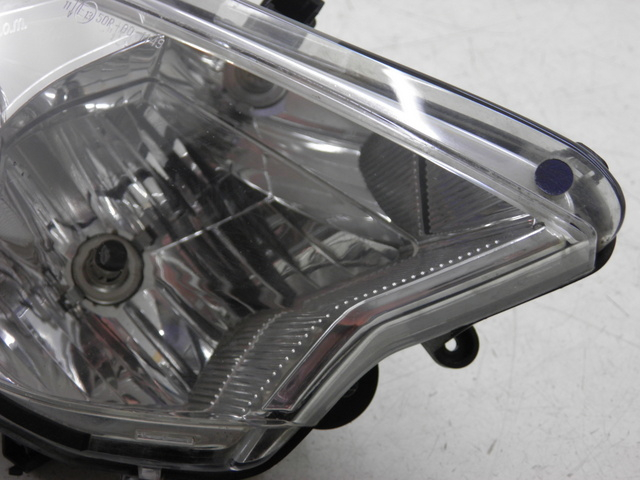 photo de RIGHT FRONT HEADLIGHT PEUGEOT SATELIS 125 (2010 - 2012)