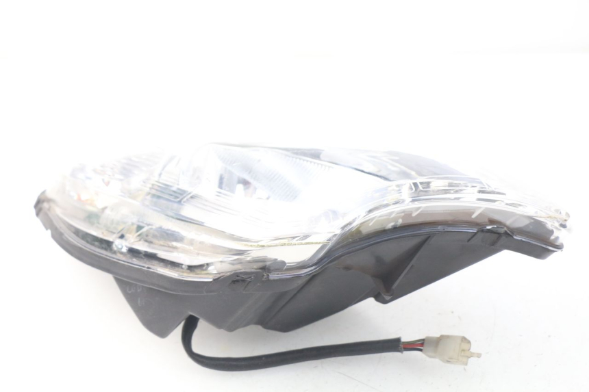 photo de RIGHT HEADLIGHT PEUGEOT SATELIS 300 (2012 - 2015)