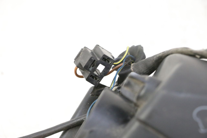 photo de RIGHT HEADLIGHT PEUGEOT SATELIS 125 (2013 - 2018)