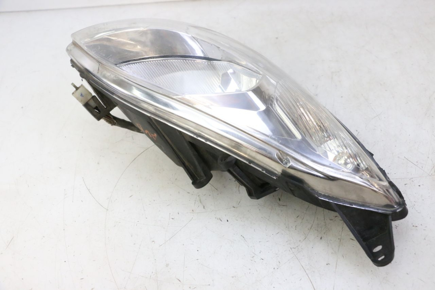 photo de RIGHT HEADLIGHT PEUGEOT SATELIS 125 (2013 - 2018)