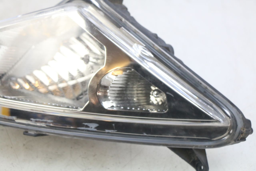 photo de RIGHT FRONT HEADLIGHT PEUGEOT SPEEDFIGHT 3 AIR 50 (2009 - 2015)