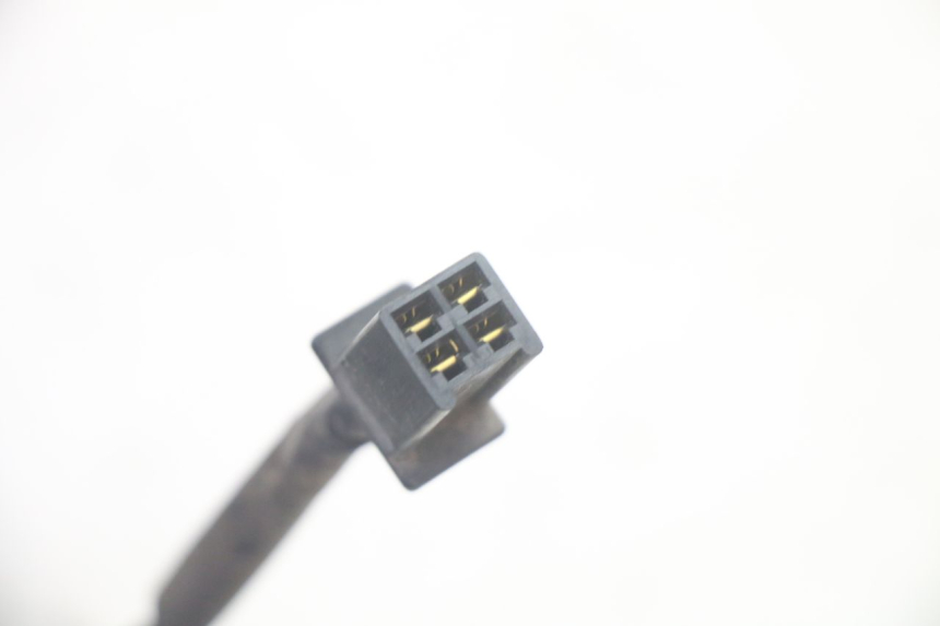 photo de RIGHT HEADLIGHT YAMAHA TZR 50 (2008 - 2016) - Technical close-up