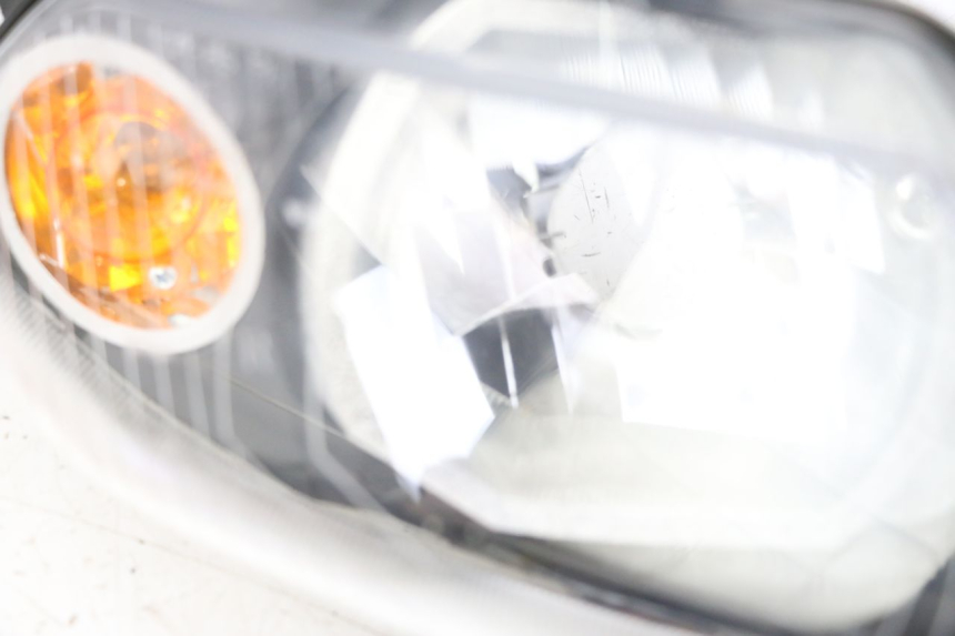photo de RIGHT HEADLIGHT YAMAHA TZR 50 (2008 - 2016)