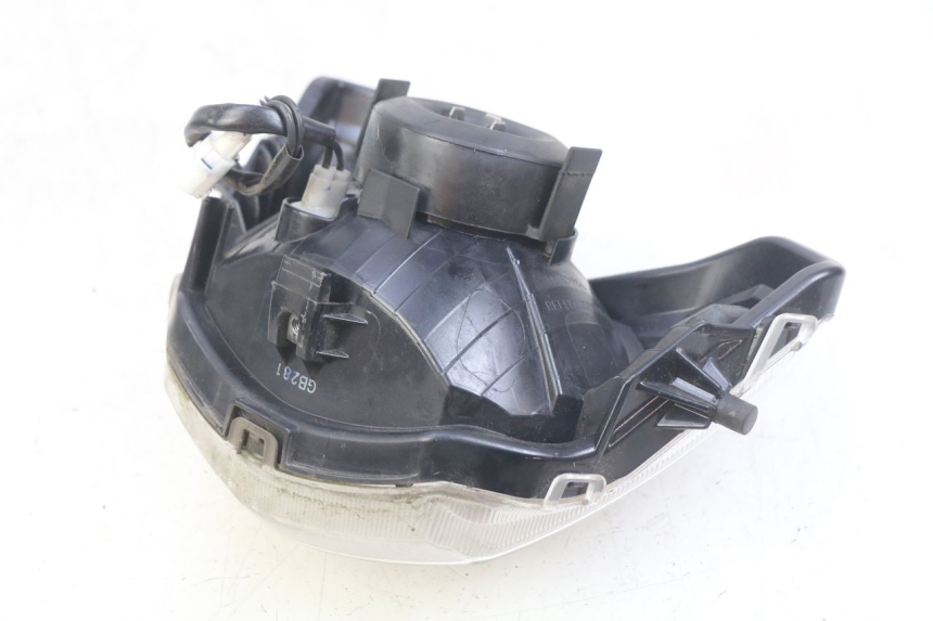 photo de FRONT HEADLIGHT YAMAHA D'ELIGHT DELIGHT 125 (2017 - 2020)