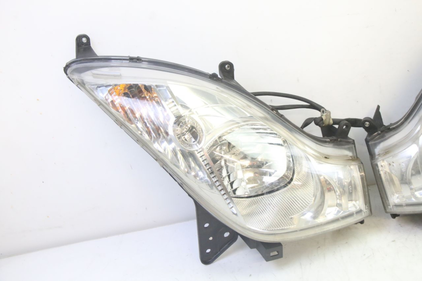 photo de FRONT HEADLIGHT HONDA FES S-WING SWING ABS 125 (2007 - 2015)