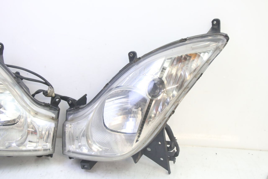 photo de FRONT HEADLIGHT HONDA FES S-WING SWING ABS 125 (2007 - 2015)