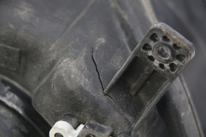 photo de FRONT HEADLIGHT YAMAHA FJR ABS 1300 (2006 - 2012)