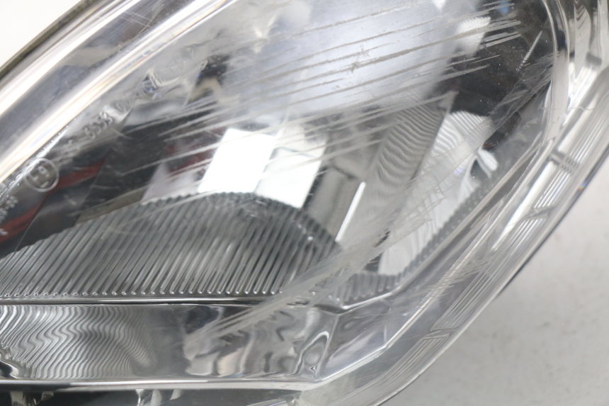 photo de LEFT HEADLIGHT PEUGEOT SATELIS 300 (2012 - 2015)