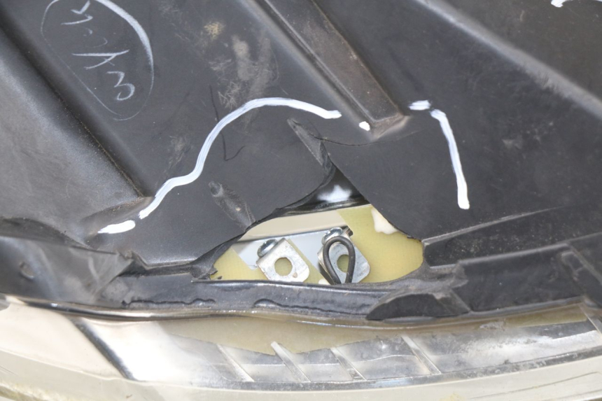 photo de LEFT HEADLIGHT PEUGEOT SATELIS 300 (2012 - 2015)