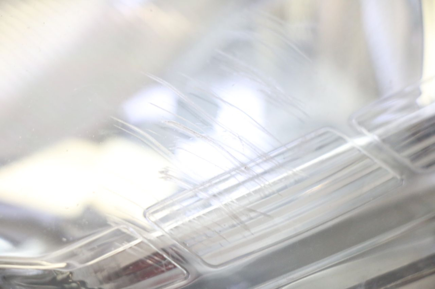 photo de LEFT HEADLIGHT PEUGEOT SATELIS 125 (2010 - 2012)