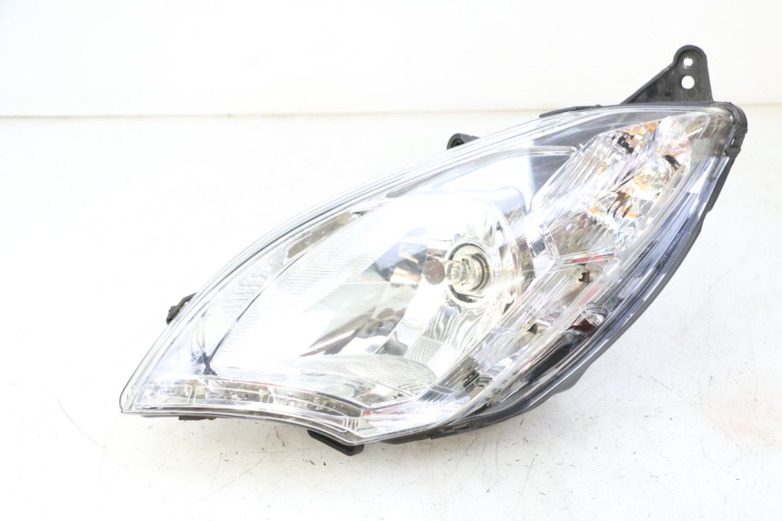 photo de LEFT HEADLIGHT PEUGEOT SATELIS 125 (2013 - 2018)