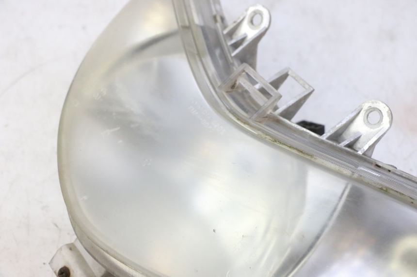 photo de HEADLIGHT KYMCO GRAND DINK 125 (2002 - 2007) - High-resolution close-up