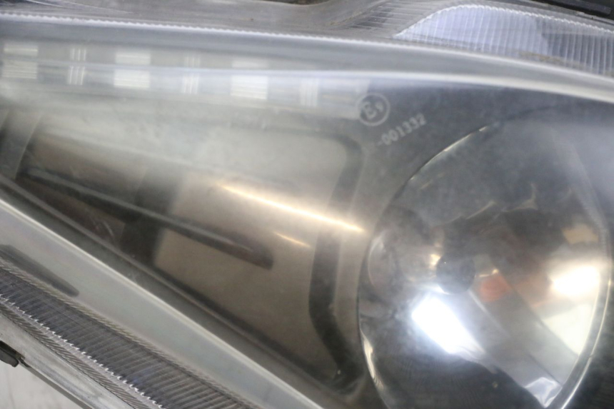 photo de HEADLIGHT JM MOTORS GTS 125 (2015 - 2019) - Alternative angle