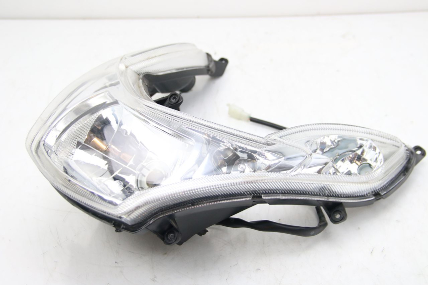 photo de FRONT HEADLIGHT PEUGEOT KISBEE 4T 50 (2018 - 2022)