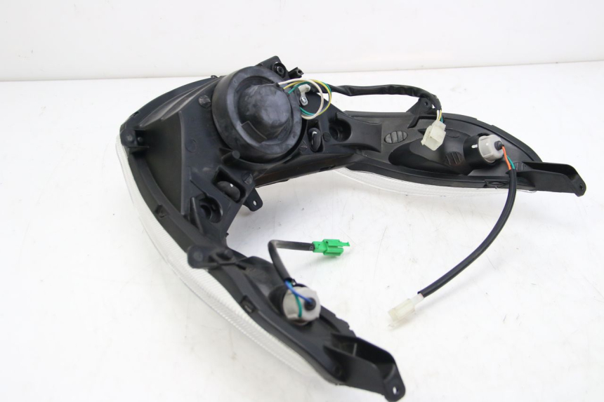 photo de FRONT HEADLIGHT PEUGEOT KISBEE 4T 50 (2018 - 2022)