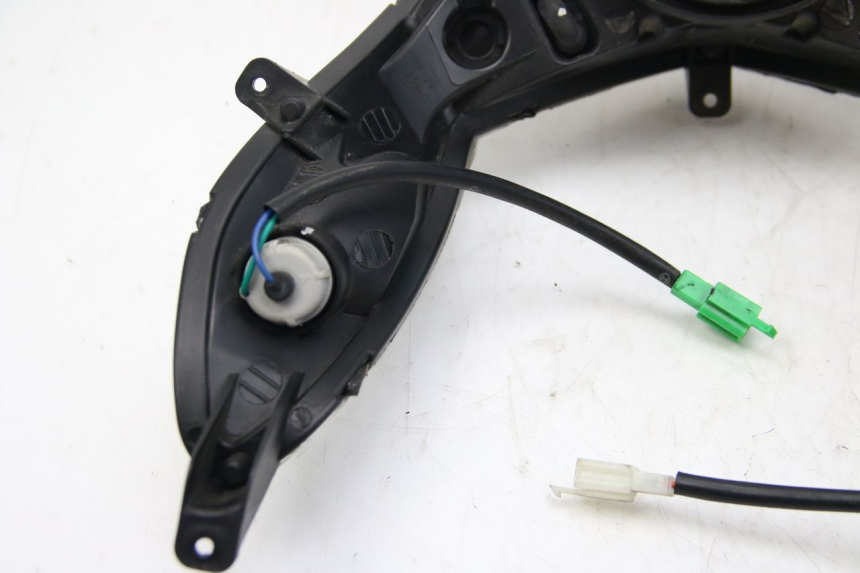 photo de FRONT HEADLIGHT PEUGEOT KISBEE 4T 50 (2018 - 2022)