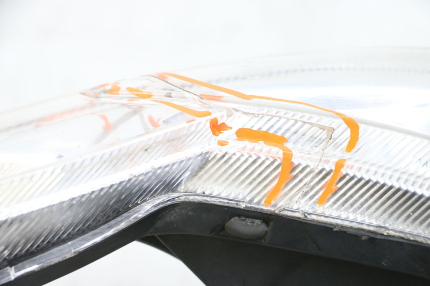 photo de FRONT HEADLIGHT PEUGEOT KISBEE 4T 50 (2010 - 2017) - Component zoom