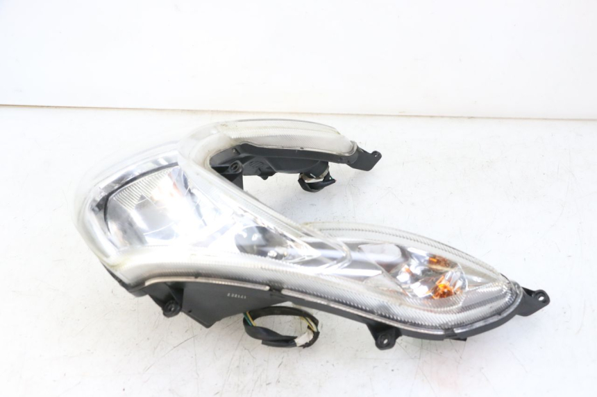 photo de FRONT HEADLIGHT PEUGEOT KISBEE 4T 50 (2018 - 2022)