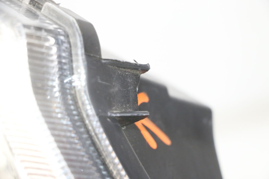 photo de FRONT HEADLIGHT PEUGEOT KISBEE 4T 50 (2018 - 2022)