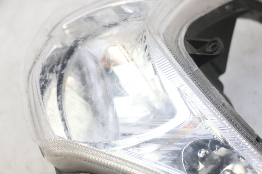 photo de FRONT HEADLIGHT PEUGEOT KISBEE 4T 50 (2018 - 2022)