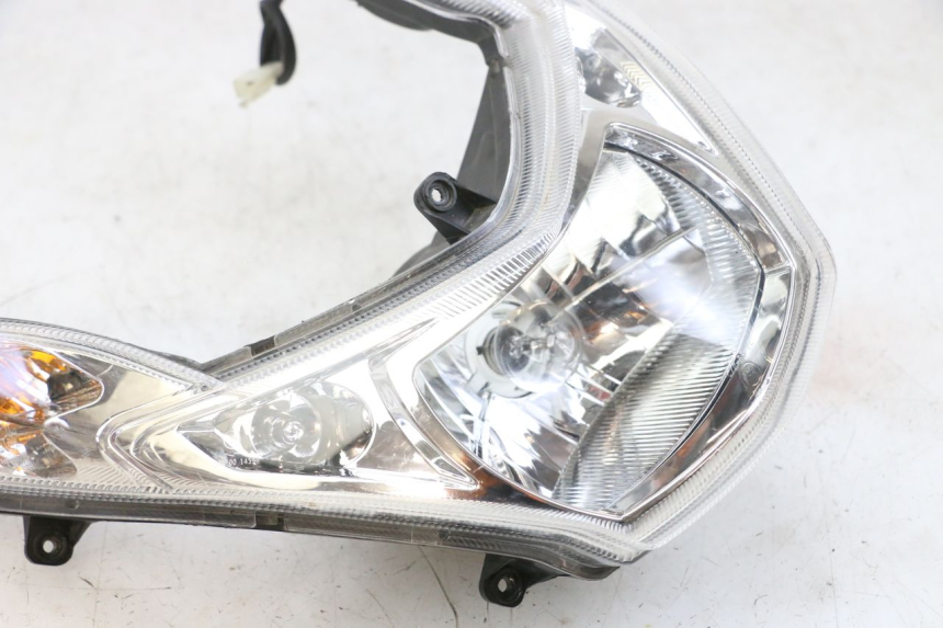 photo de FRONT HEADLIGHT PEUGEOT KISBEE 4T 50 (2010 - 2017)