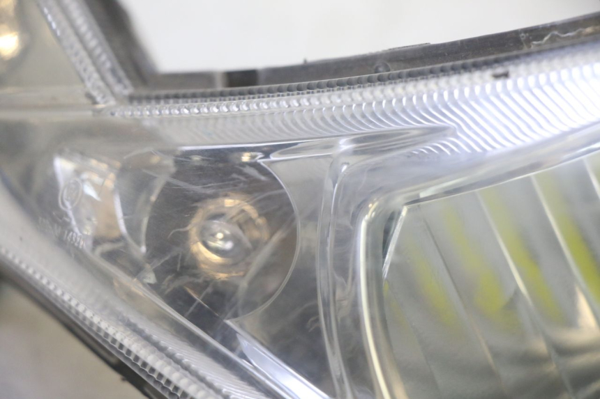 photo de FRONT HEADLIGHT PEUGEOT KISBEE 4T 50 (2018 - 2022) - Component detail