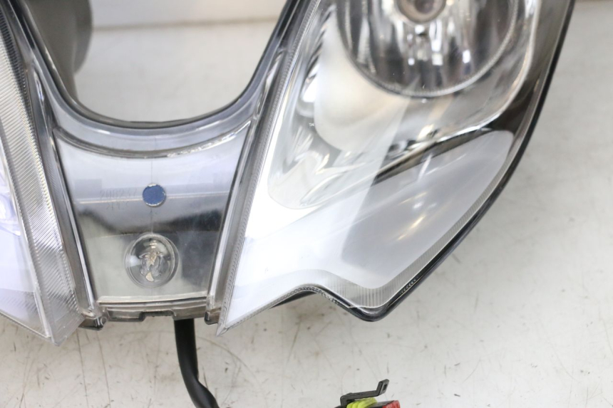 photo de HEADLIGHT PIAGGIO MP3 HPE 300 (2019 - 2026) - Used quality zoom