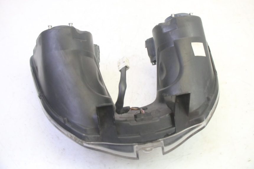 photo de HEADLIGHT PIAGGIO MP3 500 (2016 - 2018) - Product overview