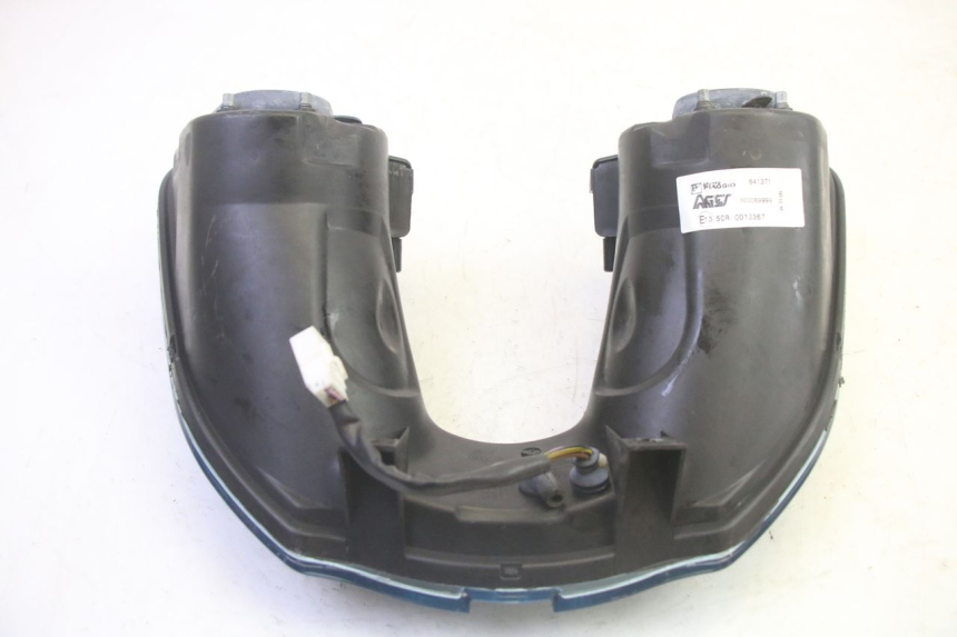 photo de HEADLIGHT PIAGGIO MP3 RL 250 (2007 - 2010) - Fixing points details