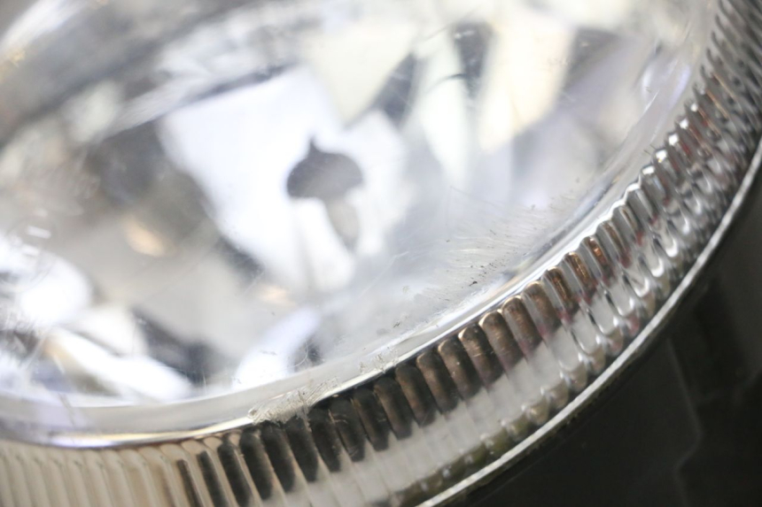 photo de HEADLIGHT JM MOTORS OLDIES GT 4T 50 (2018 - 2025) - Technical close-up