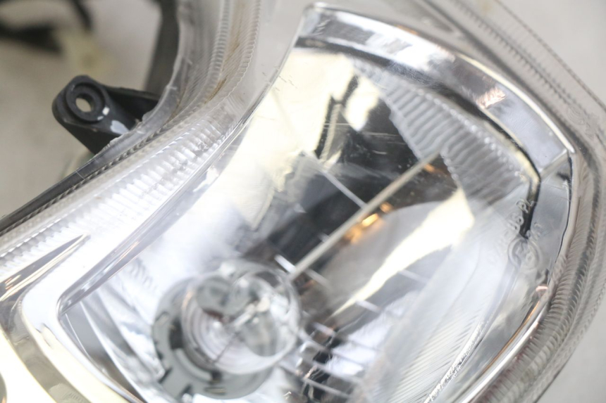 photo de FRONT HEADLIGHT PEUGEOT KISBEE 2T 50 (2010 - 2017)