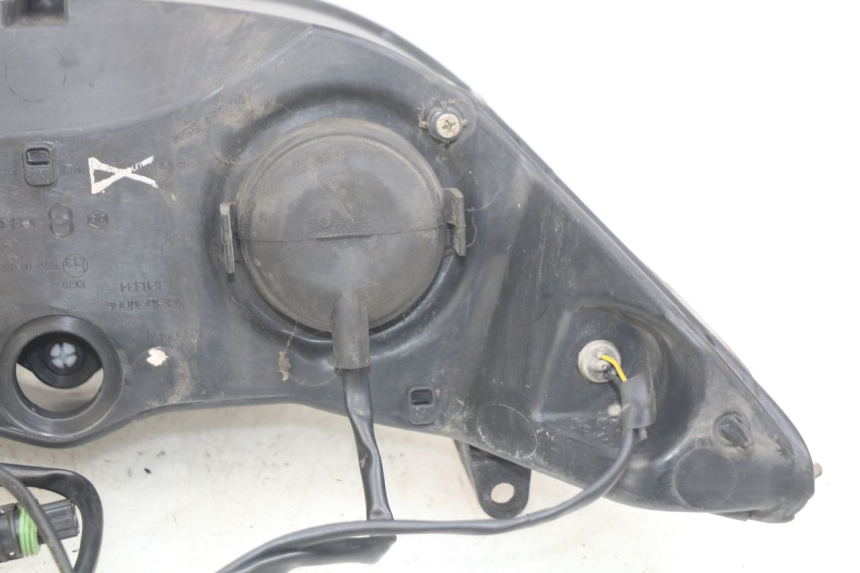 photo de FRONT HEADLIGHT PIAGGIO X8 125 (2004 - 2007)