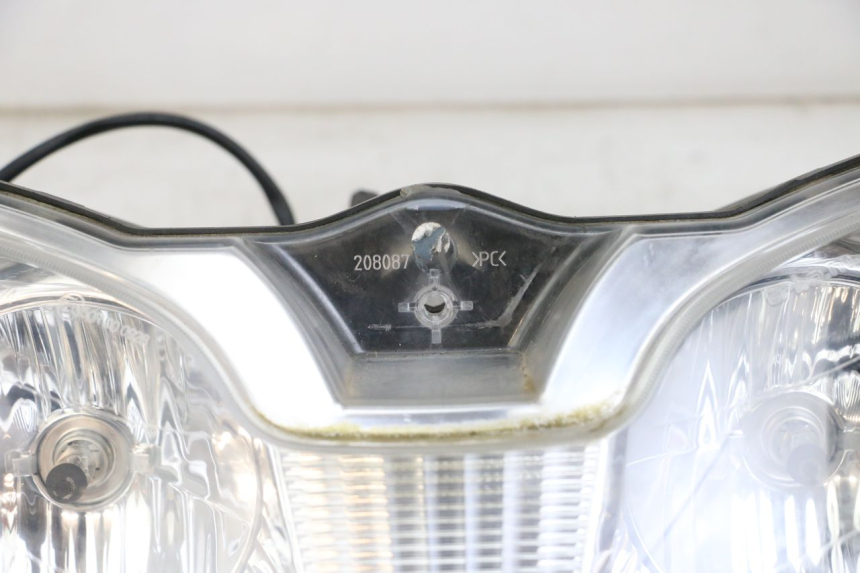 photo de FRONT HEADLIGHT PIAGGIO X8 125 (2004 - 2007)