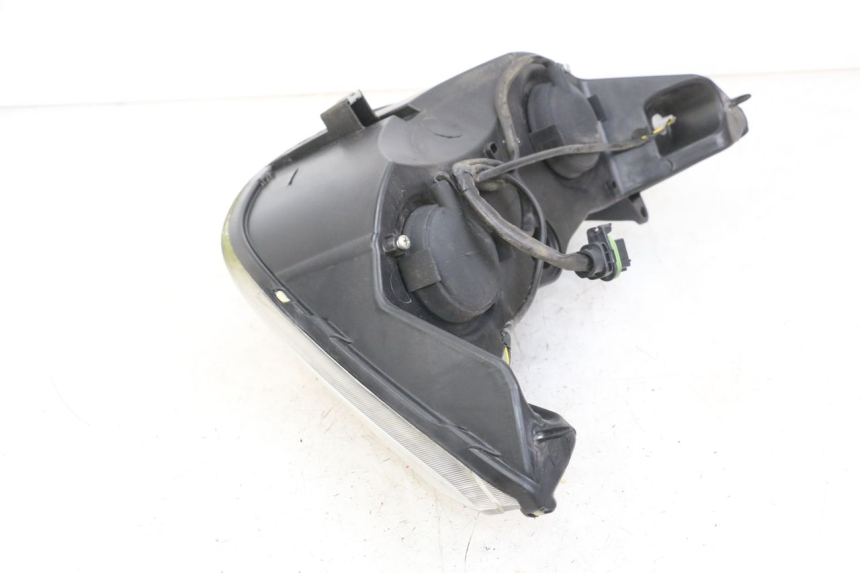 photo de FRONT HEADLIGHT PIAGGIO XEVO - X EVO 125 (2007 - 2016)