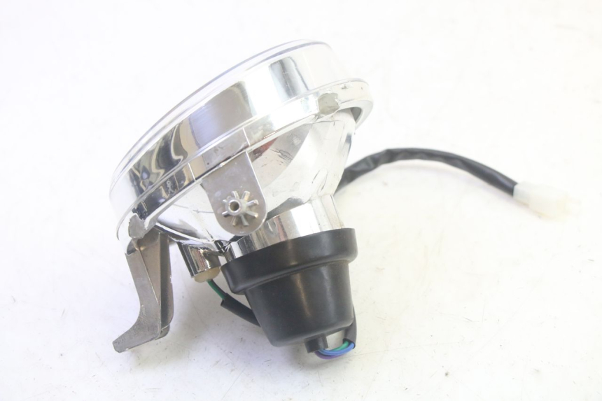 photo de HEADLIGHT EFUN PUSA 1 - Alternative perspective